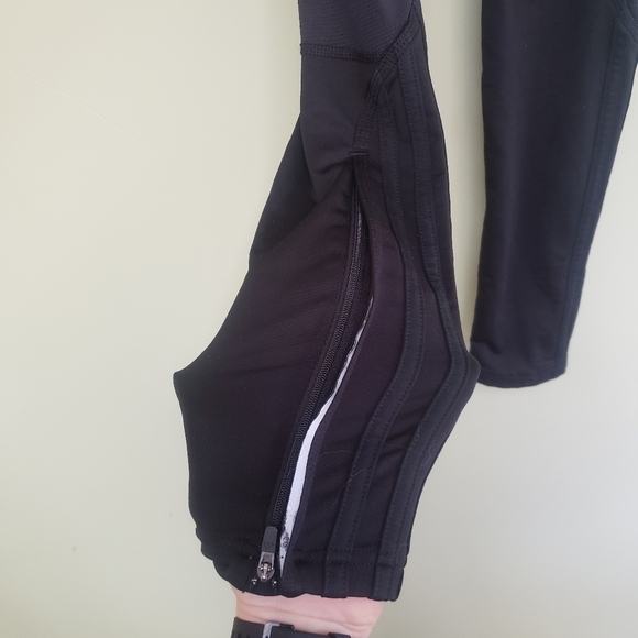 Adidas Response Leggings with Ankle Zip and Mesh Cut-Outs Size S - Picture 4 of 15